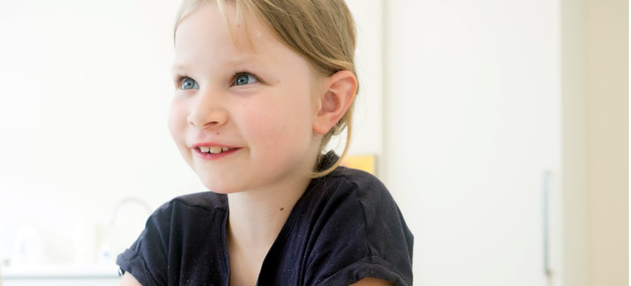 Logopedie Apeldoorn behandelt kinderen, jongeren, volwassenen en ouderen bij problemen op het gebied van communicatie, taal, spraak, stem, gehoor en/of slikken. Logopedie Apeldoorn behandelt kinderen, jongeren, volwassenen en ouderen bij problemen op het gebied van communicatie, taal, spraak, stem, gehoor en/of slikken.